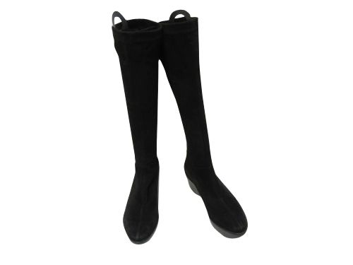 black suede pull on boots