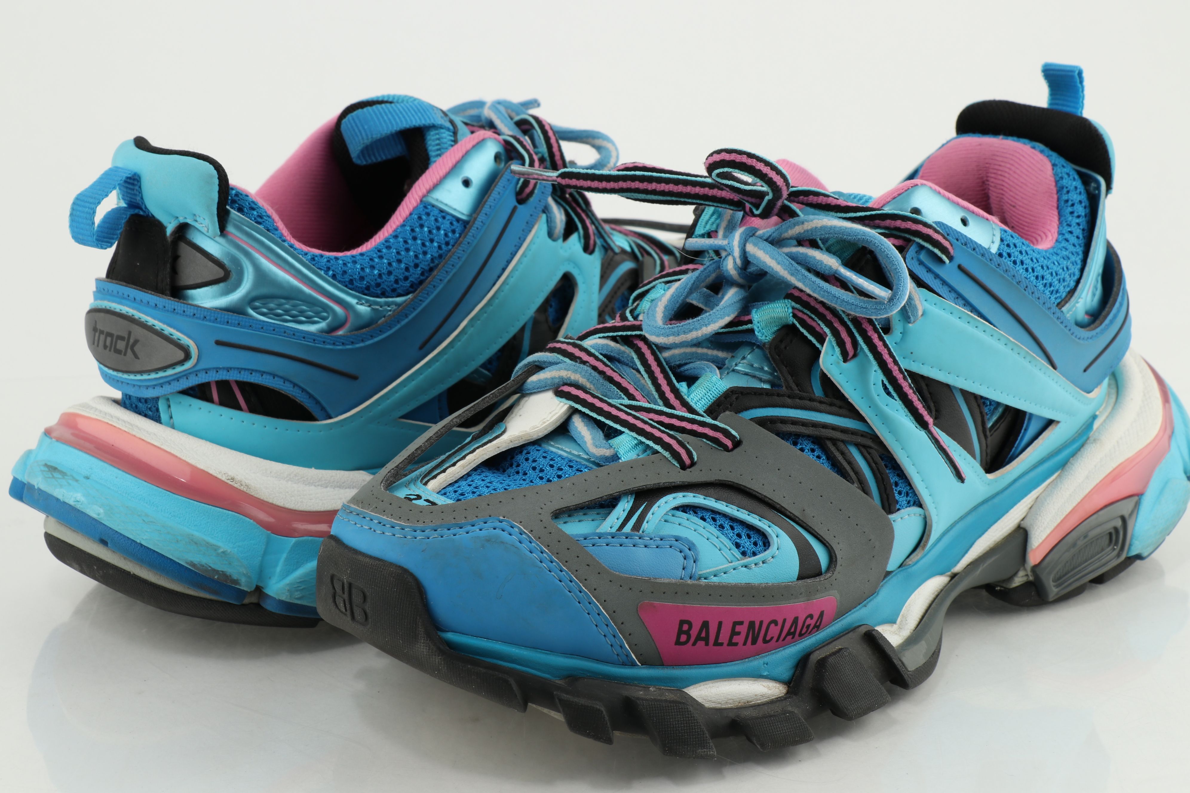 blue track balenciaga