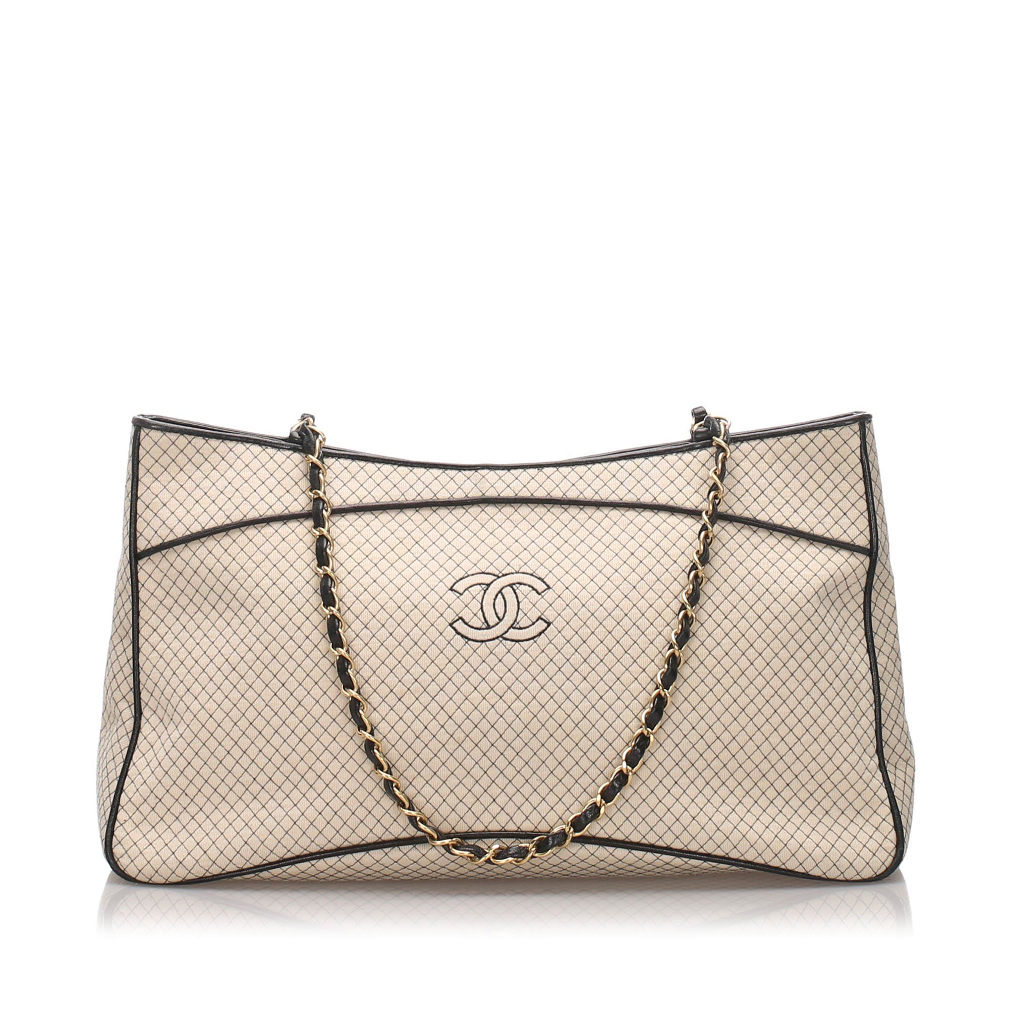 chanel quilted tote bag