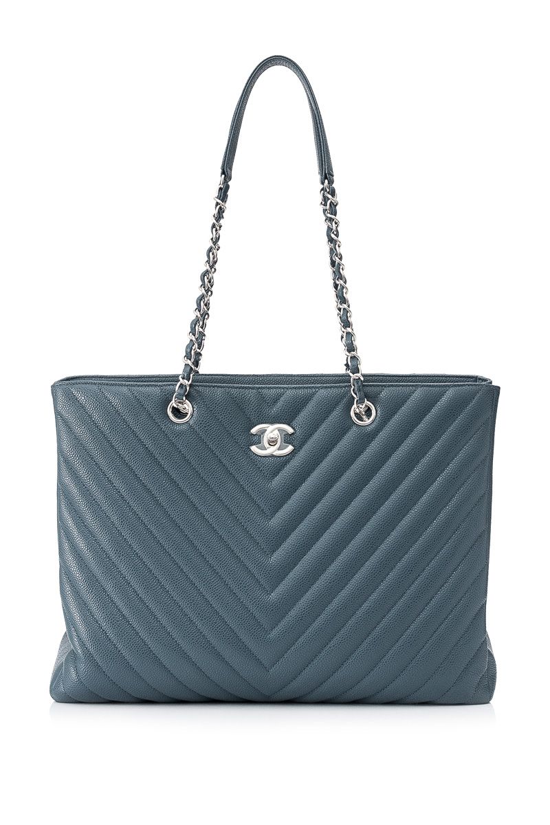 chanel chevron bag