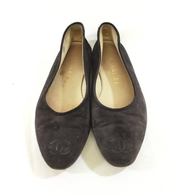 chanel suede flats