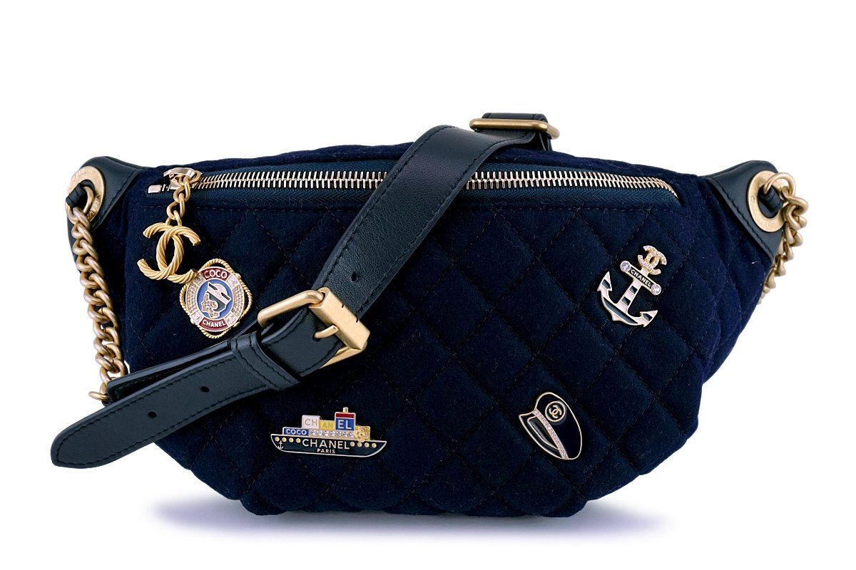 chanel fanny pack 2018