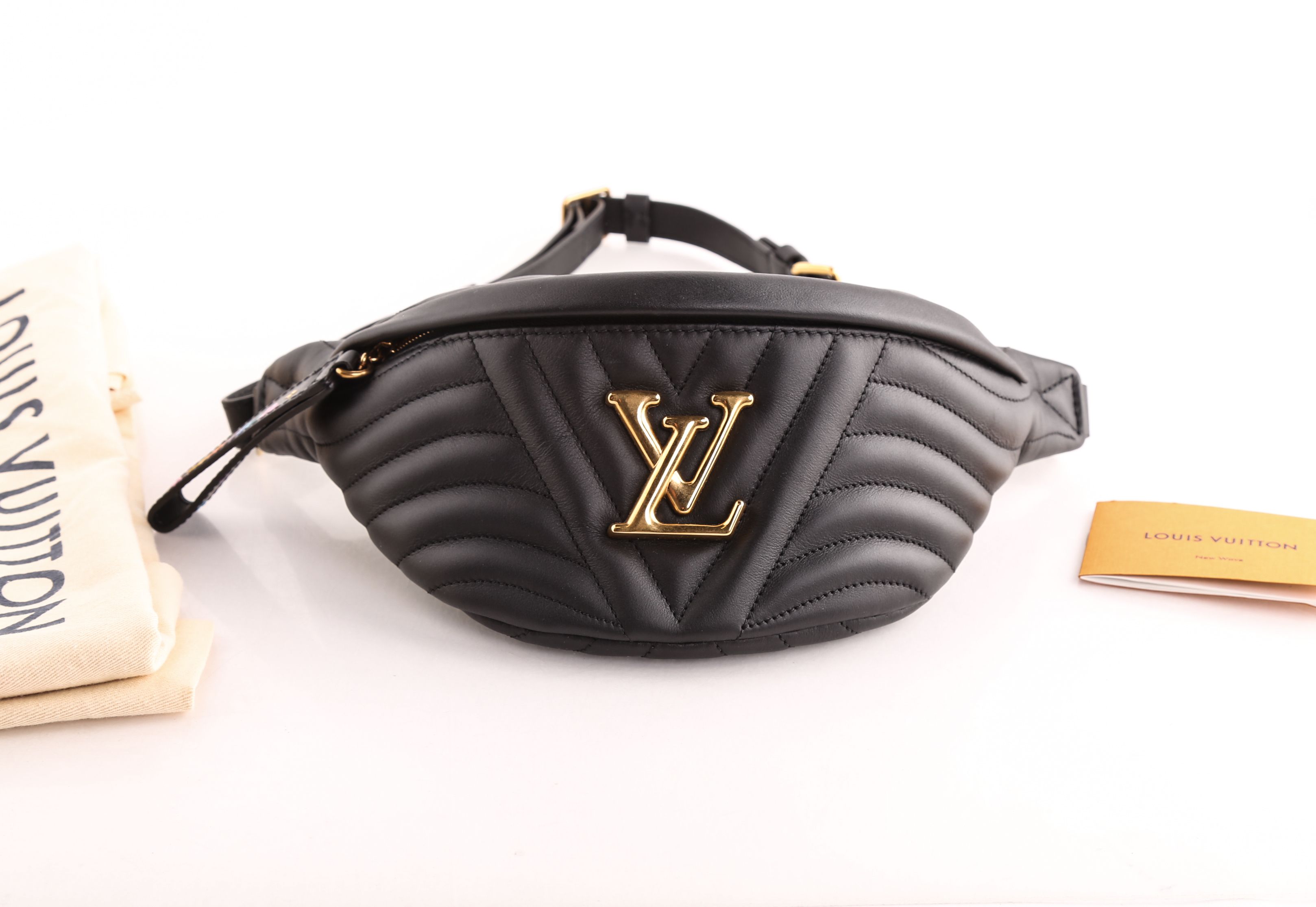 2019 Louis Vuitton New Wave Bum Bag M53750 | LePrix