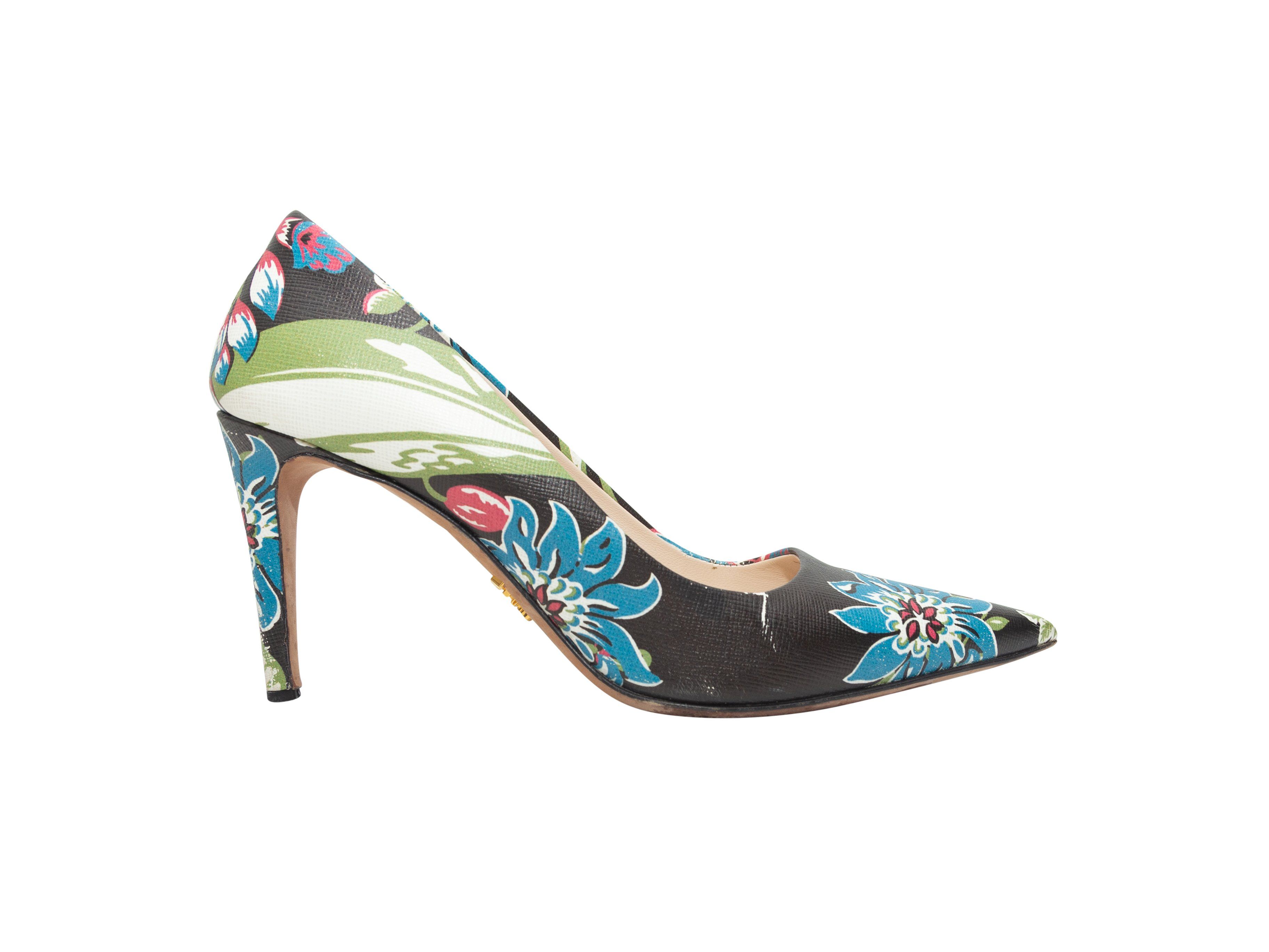 floral pointed toe pumps