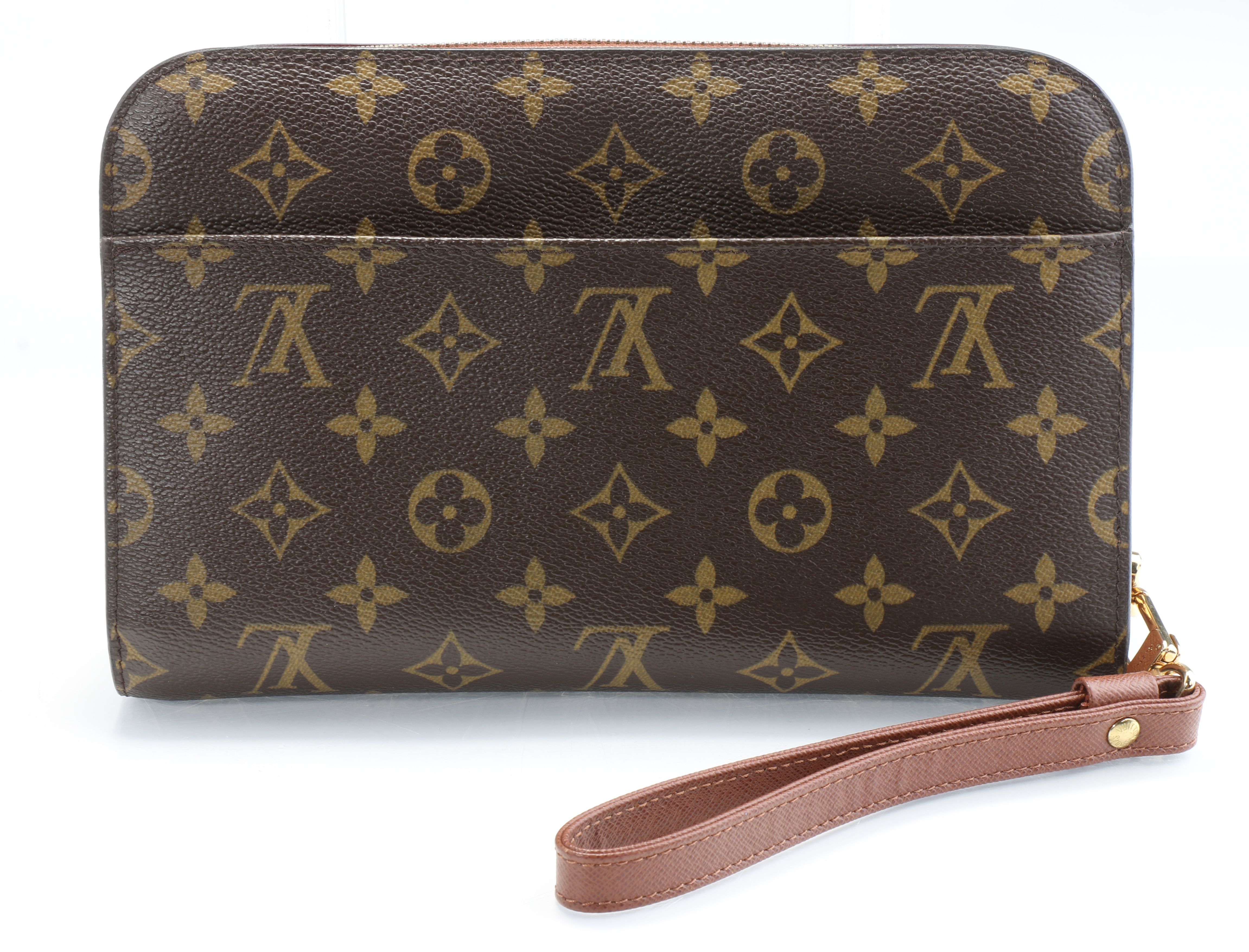 lv men pochette
