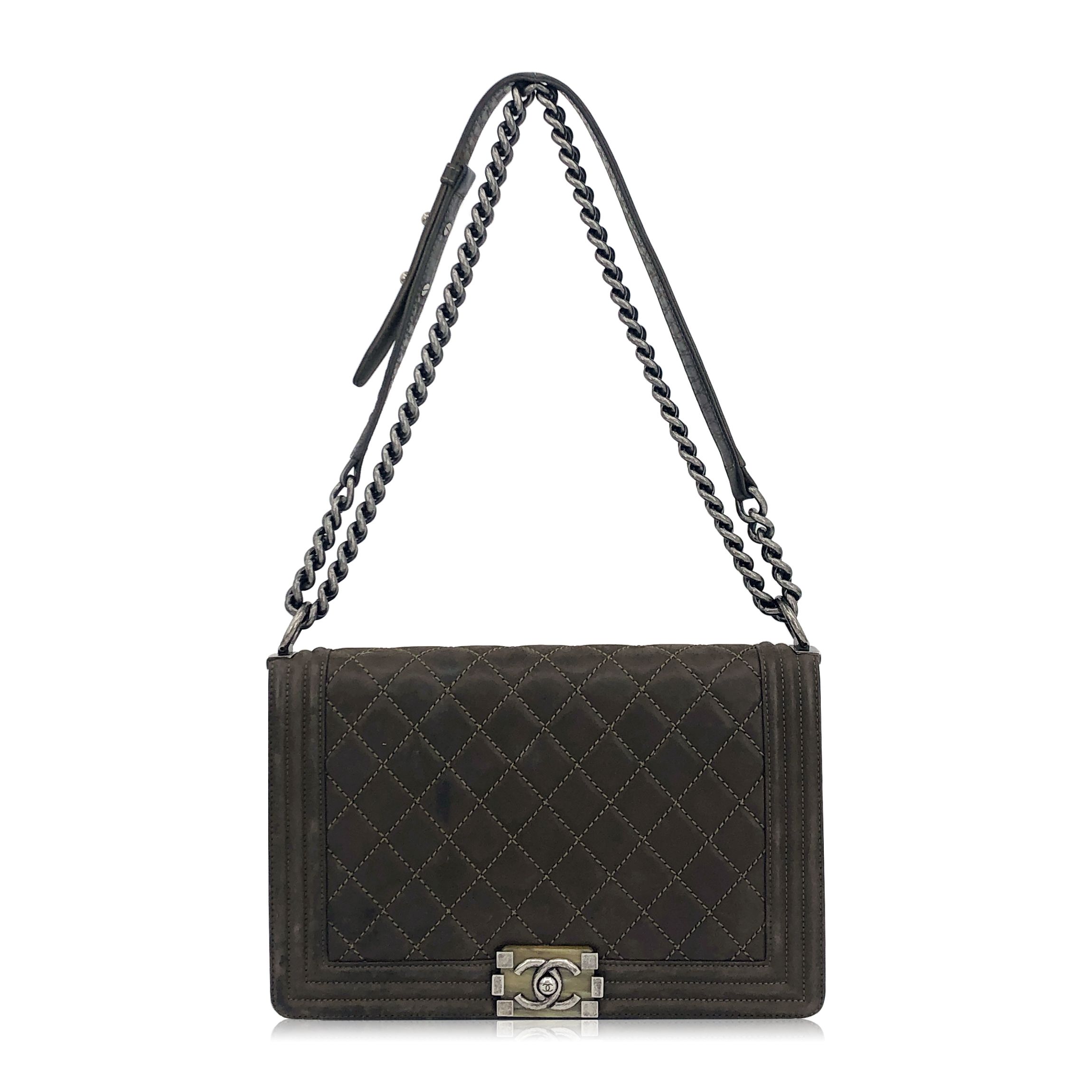 chanel boy new medium