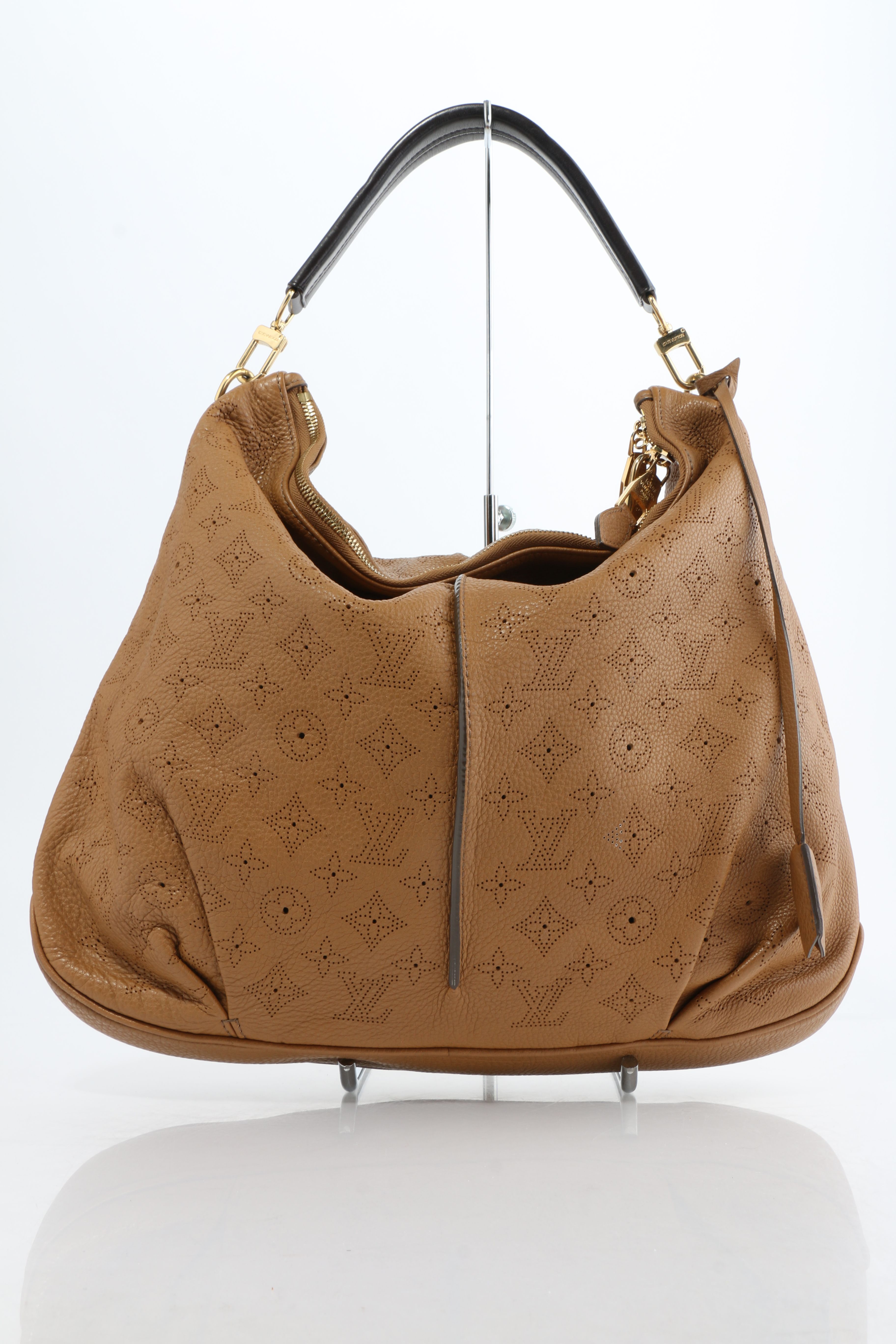louis vuitton mahina hobo