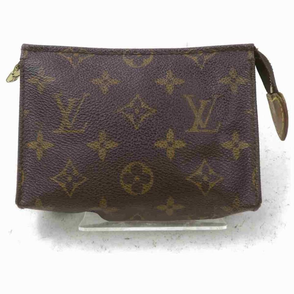 lv toiletry pouch 15