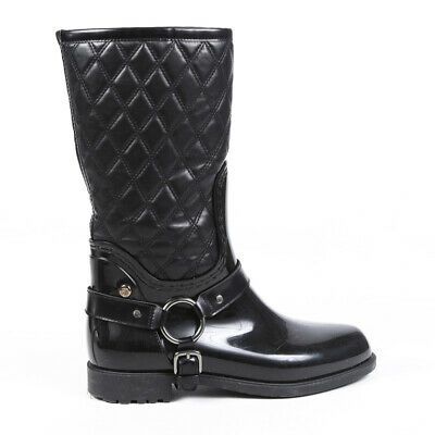 stuart weitzman quilted boots