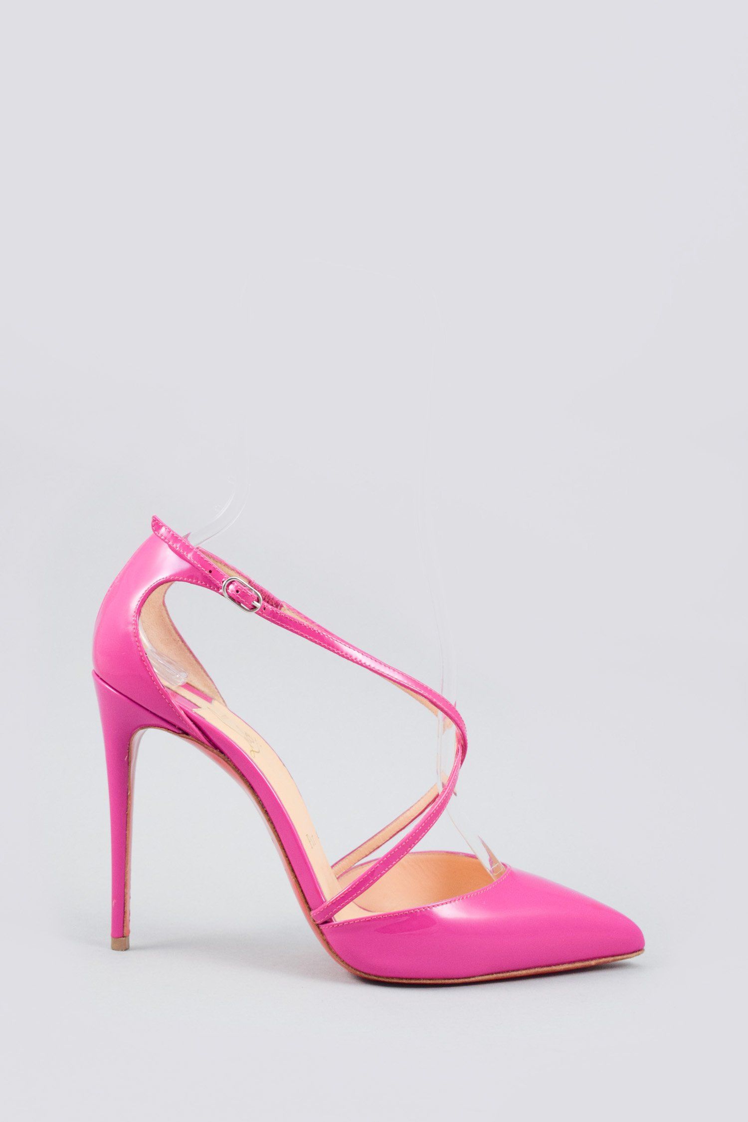 magenta pumps