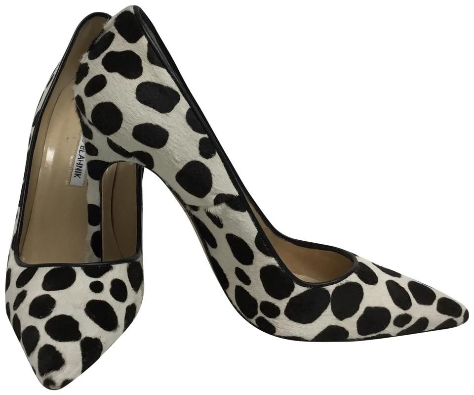 black and white polka dot pumps