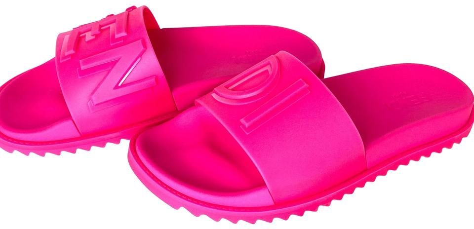 fendi pink slides