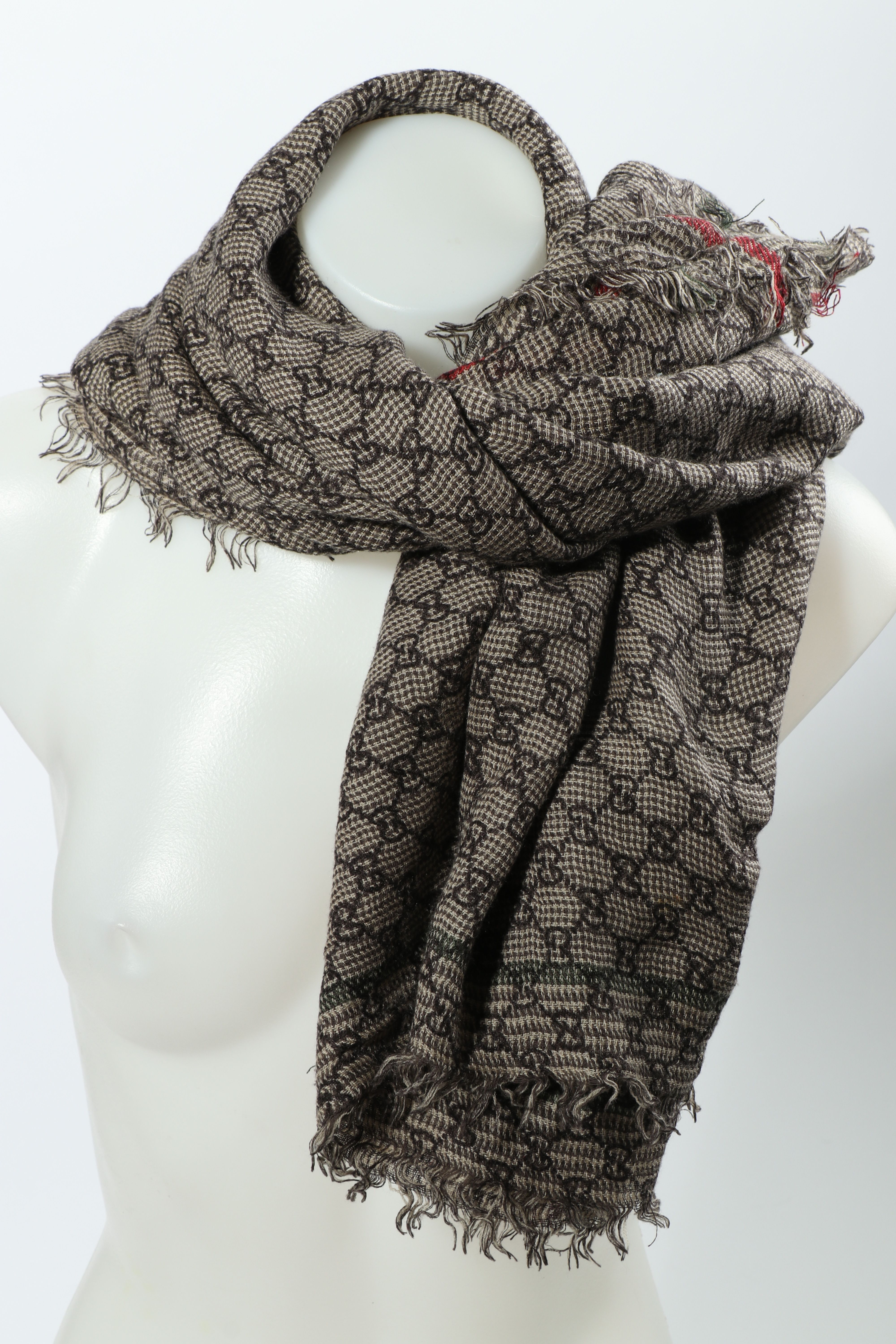 gucci fringe logo wool blend scarf