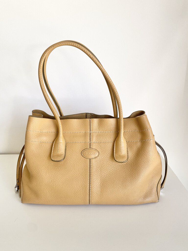 tod's leather shoulder bag