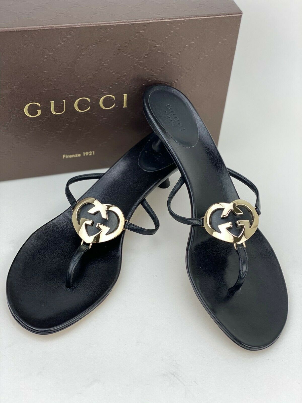 gucci thong sandals