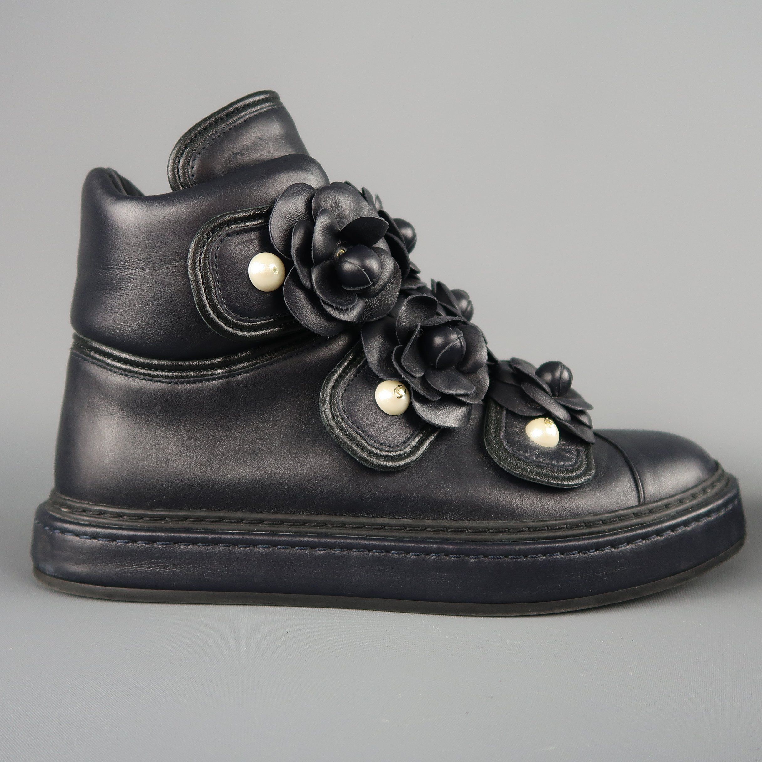 chanel sneakers size 7