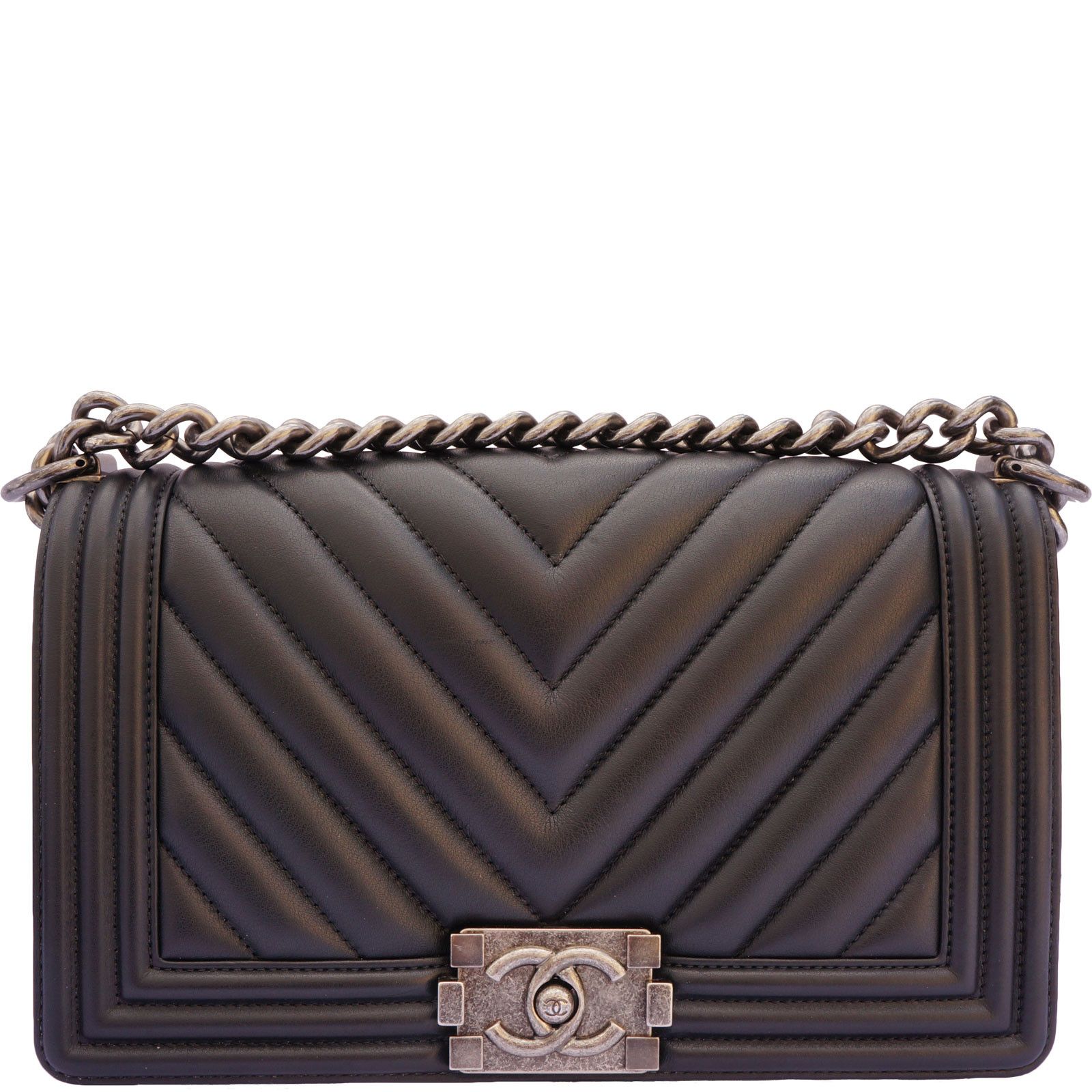 chanel boy medium chevron