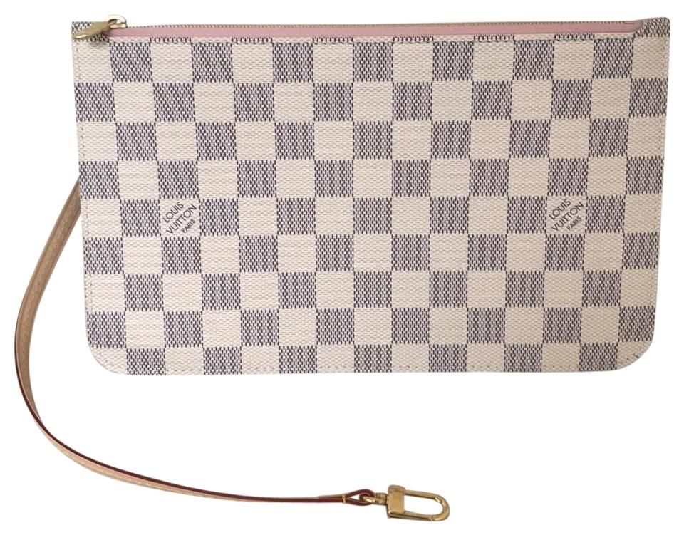 neverfull clutch