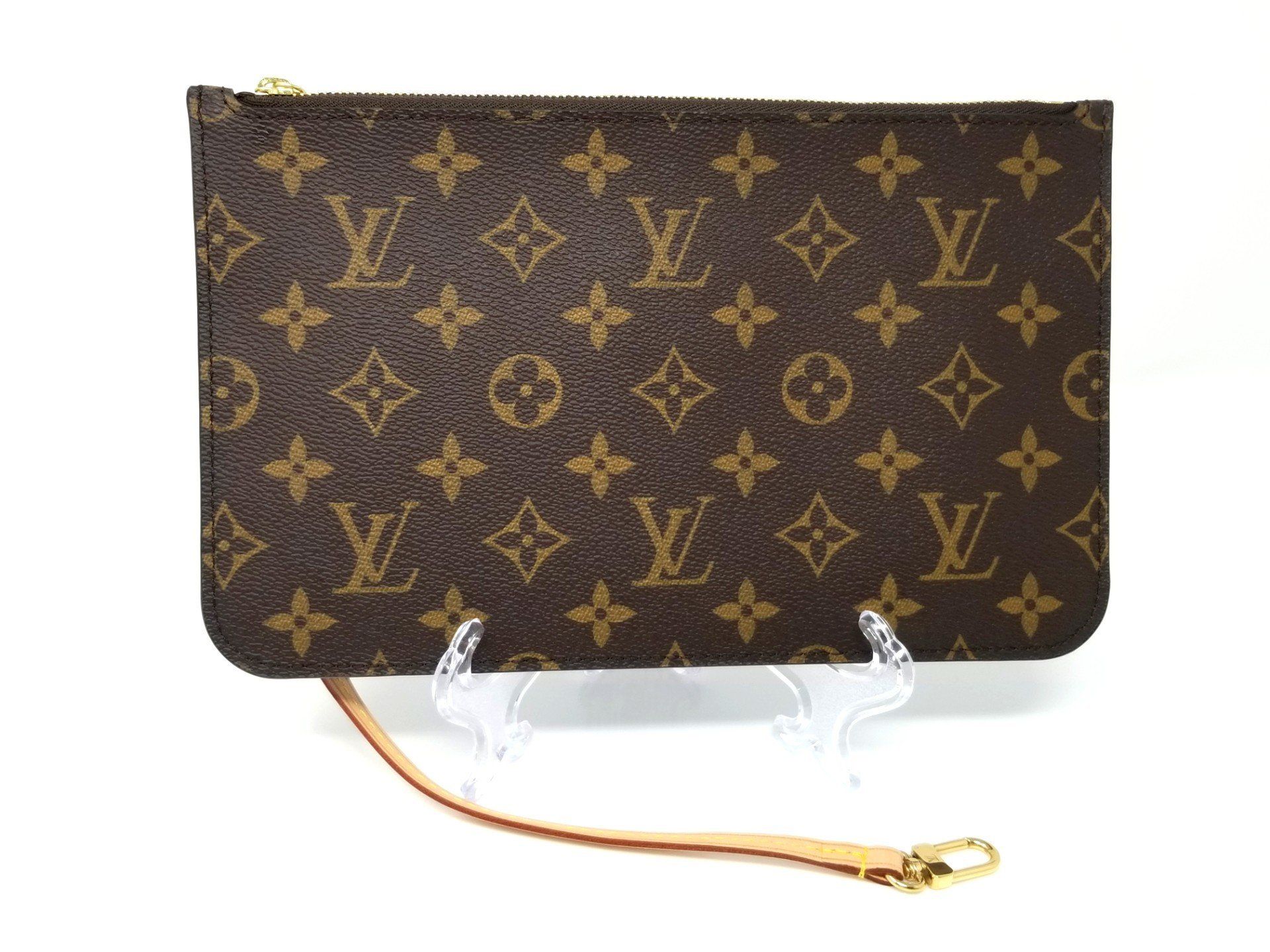 louis vuitton neverfull clutch